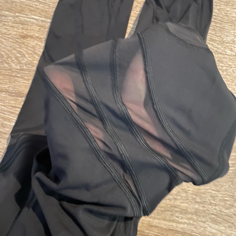 Lululemon - Picture 2 of 2